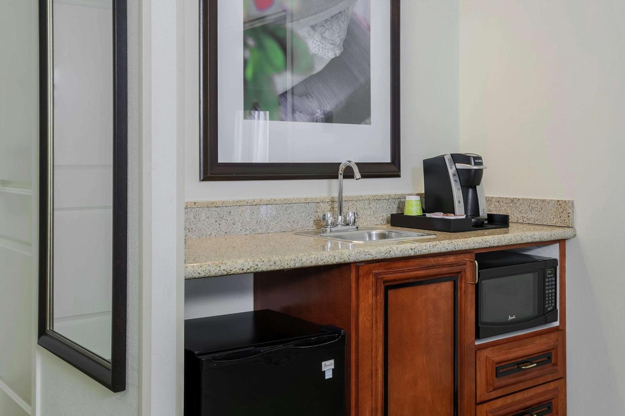 Hilton Garden Inn Chicago/Midway Airport Bedford Park Eksteriør billede