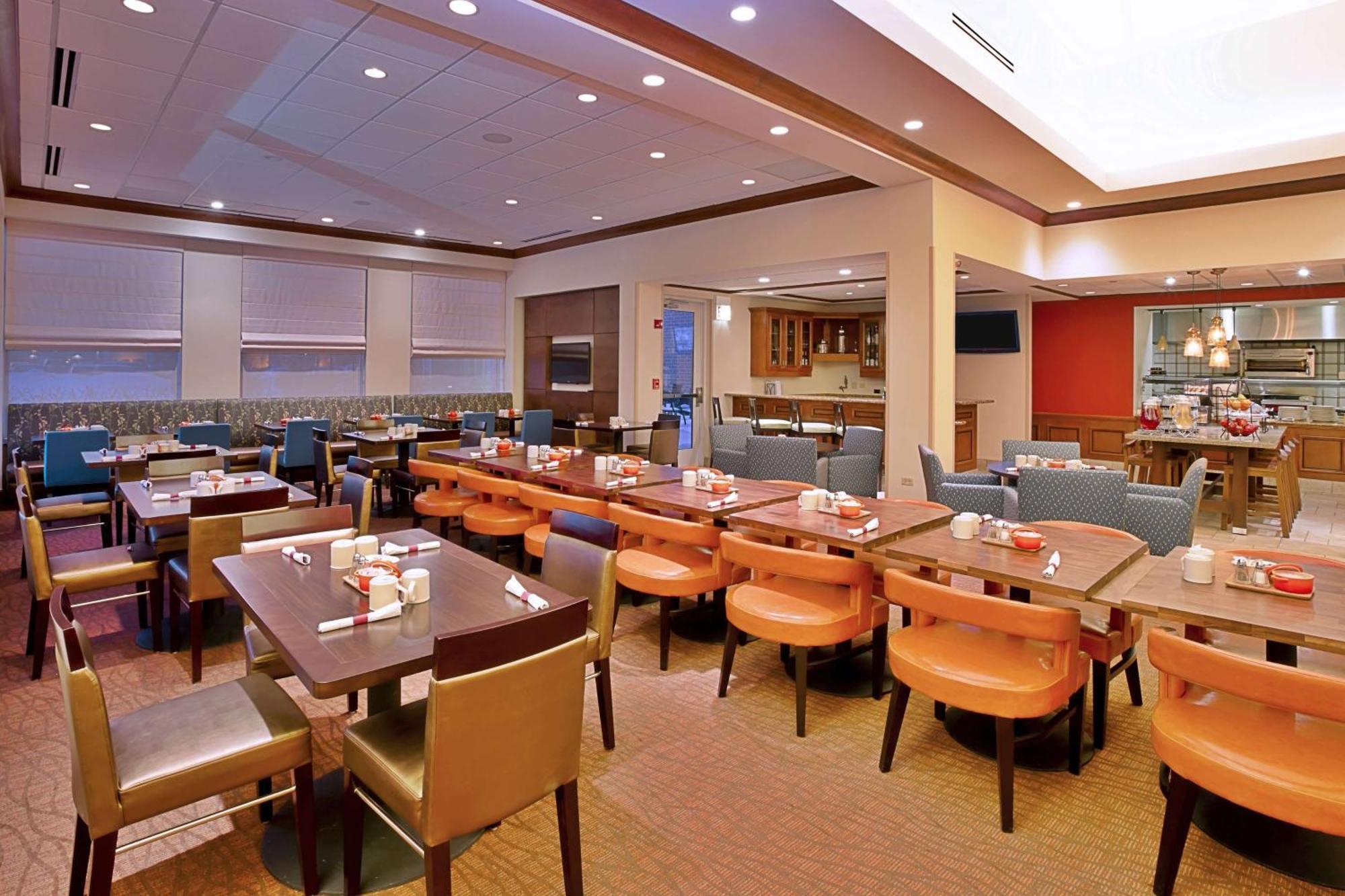 Hilton Garden Inn Chicago/Midway Airport Bedford Park Eksteriør billede