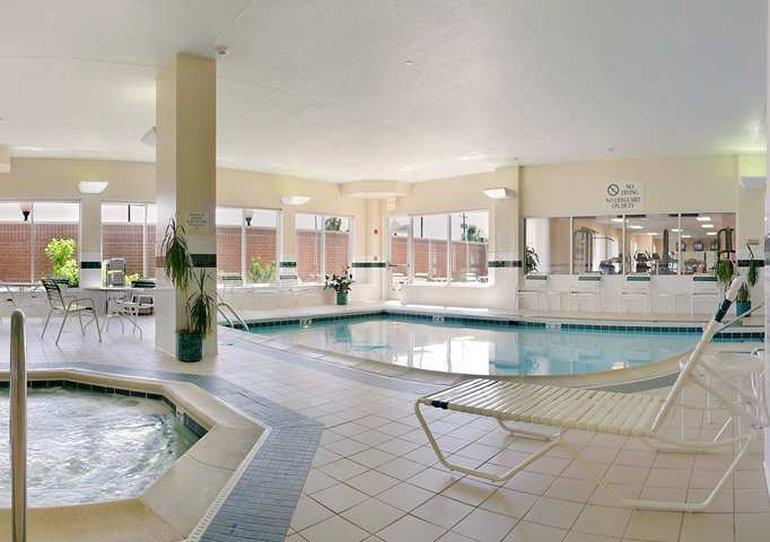Hilton Garden Inn Chicago/Midway Airport Bedford Park Eksteriør billede